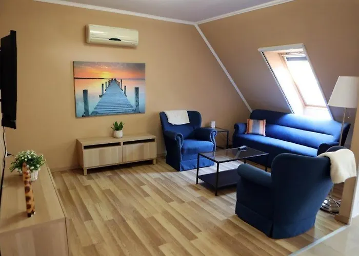 דירה Rev טיהאני